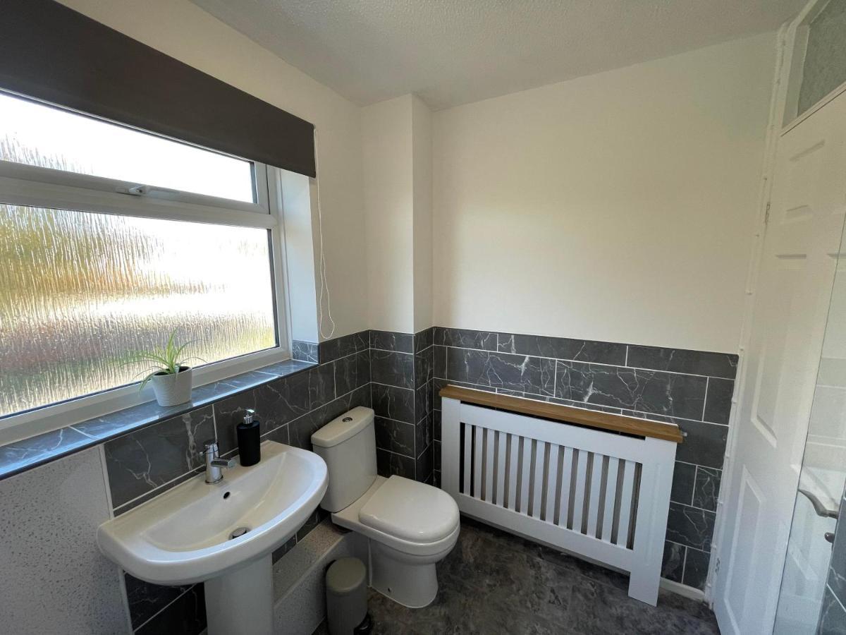 Leominster 3 Bedroom House Parking Garden Private Екстериор снимка